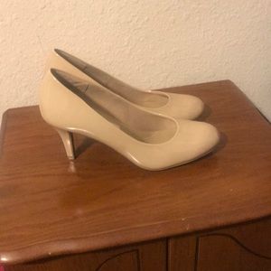 Women’s Heels 👠!